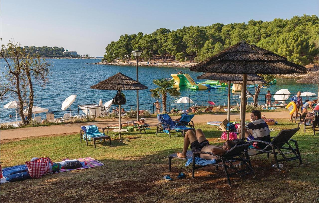 Awesome Home In Porec With House Sea View Buitenkant foto